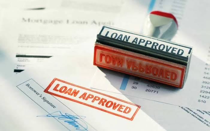 Kenyans Turn to Salary Advances as Payment Delays Bite