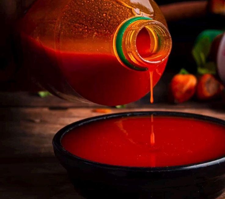 Lagos Authorities Issues Warning Over Adulterated Palm Oil, Shuts Down Erring Shop