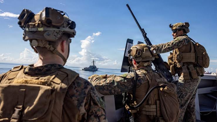 U.S. Military Intensifies Maritime Operations as Tensions Rise in Gulf