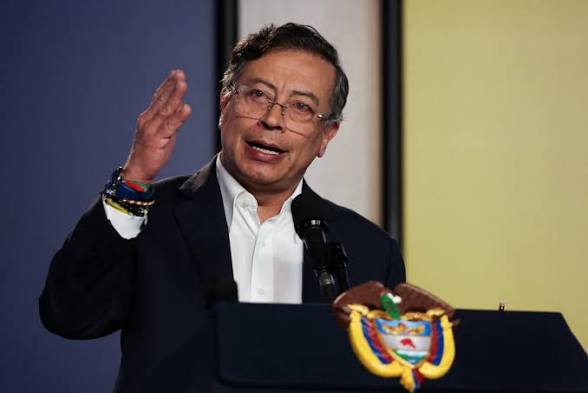Colombia President Orders Deportation of Irregular Migrants Involved in Crime