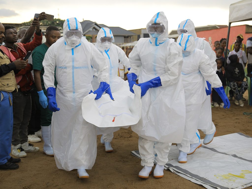 DR Congo to Begin Ebola Vaccine Trial as Outbreak Surpasses 9,000 Cases